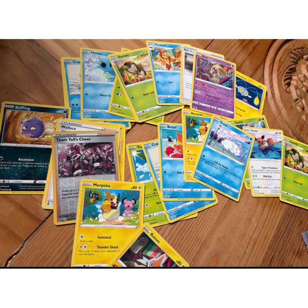 Pokemon Card Lot - Picture 2 of 3